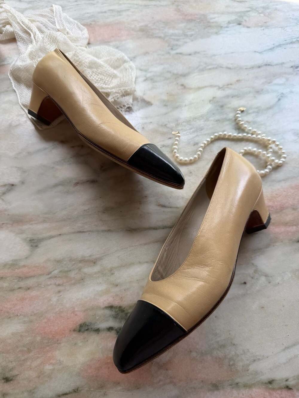 Chanel Vintage Beige Lambskin Black Cap-Toe Block Heel Pumps - Picture 5 of 12